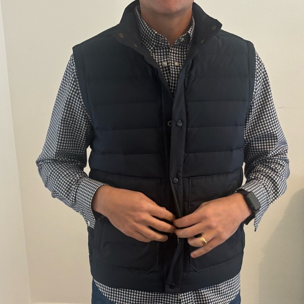 Vince Men's Dark Vest